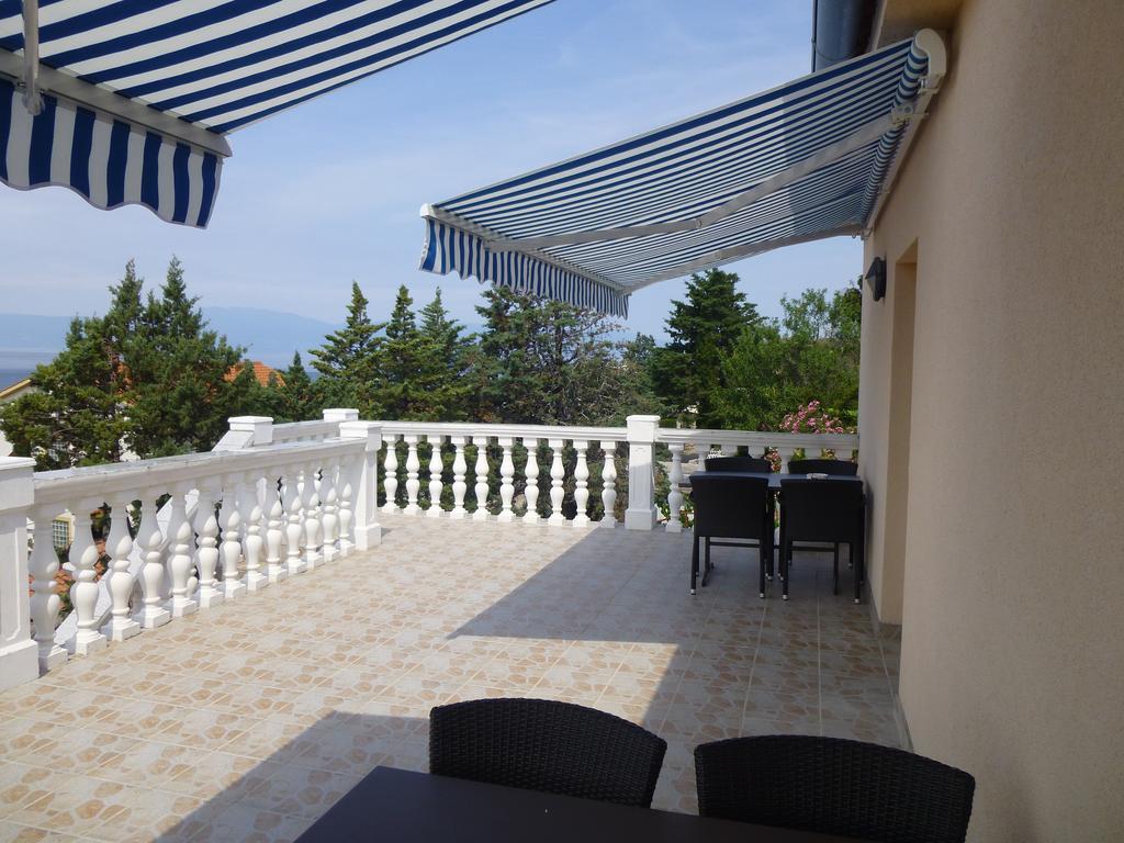 Apartments Villa Rosmarin Omišalj Dış mekan fotoğraf