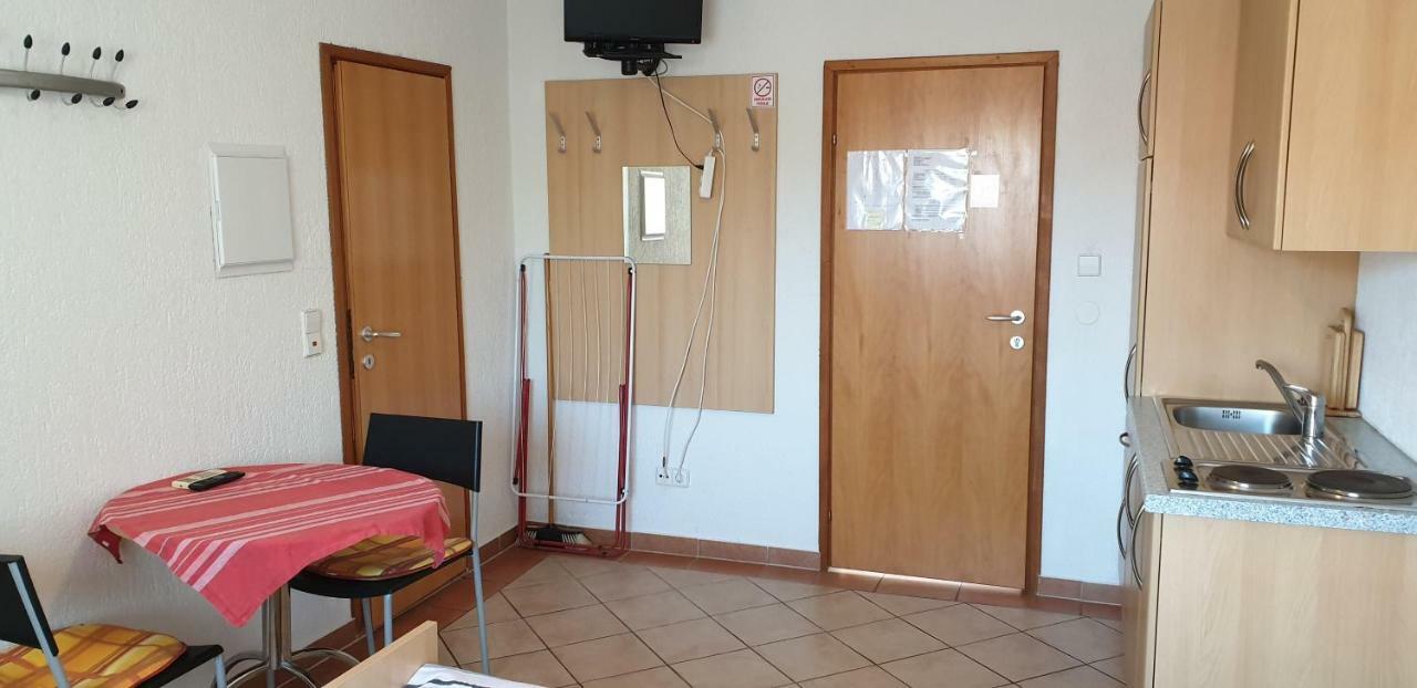 Apartments Villa Rosmarin Omišalj Dış mekan fotoğraf